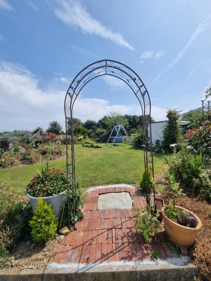 Oak Tree Lane Country B And B Bridgetown  Exterior photo